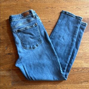 Judy Blue Boyfriend Jeans - Blue